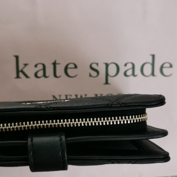 Wallet - Picture 3 of 4